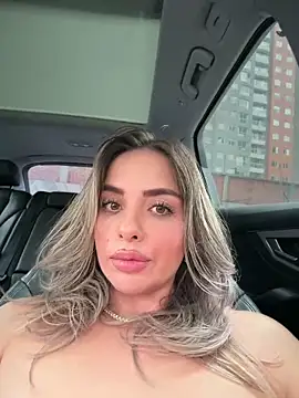 Alirawrz live cam