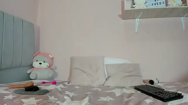 mary_cute9 (F young) - montar dildo