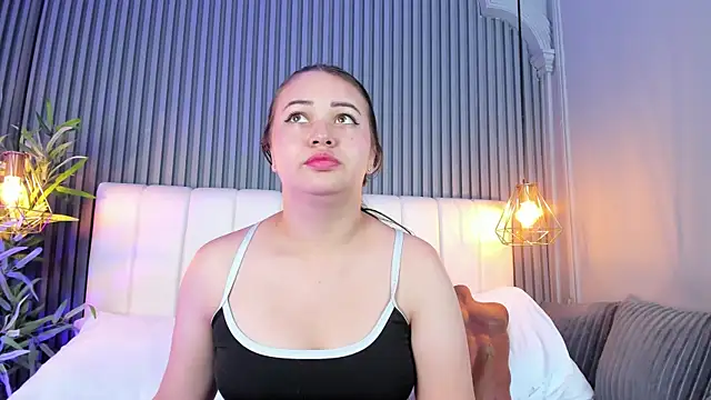 AnaisClark webcam