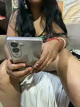 Meera_xxx webcam