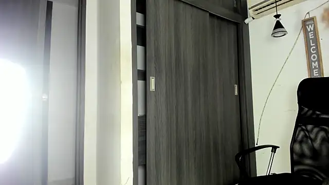jhapsson_wong webcam