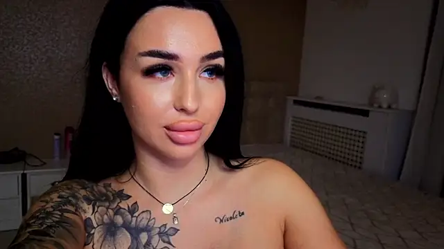 EvaXXRoseXX webcam