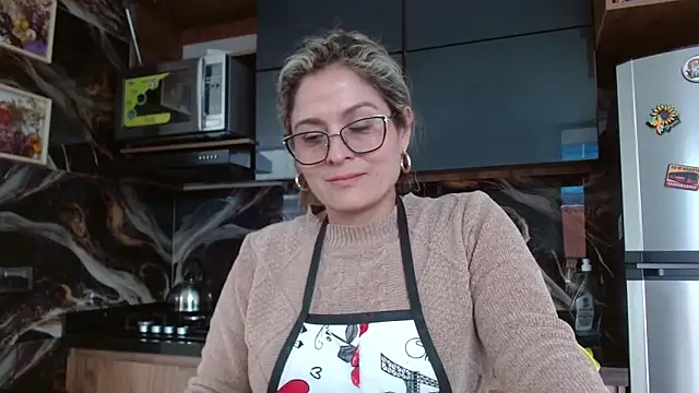linda-mature43 webcam