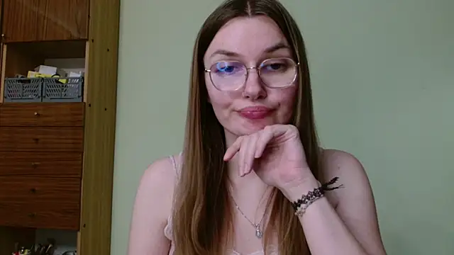 LooveELLYx webcam
