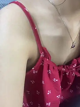 Mina048 webcam