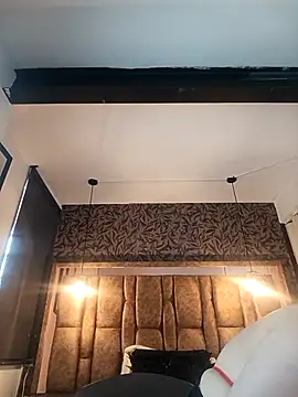 Isa_Thompson__ webcam