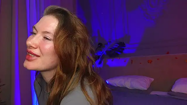 Liv_Fay webcam
