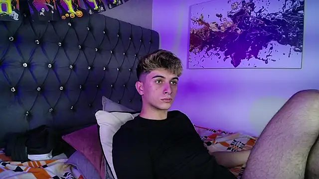 mrwilliseo (M twink) - oil on cock