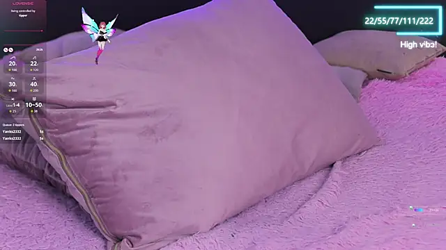 Selena_Lily webcam