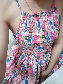 Lynda_2x webcam