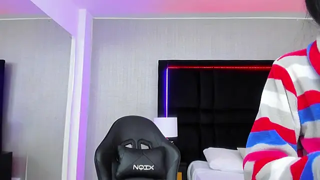 LaylaaDoll webcam