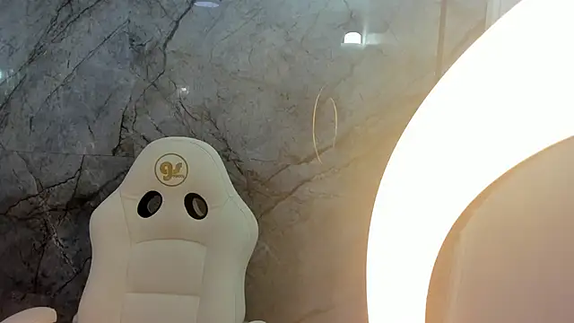 eris_novikov webcam