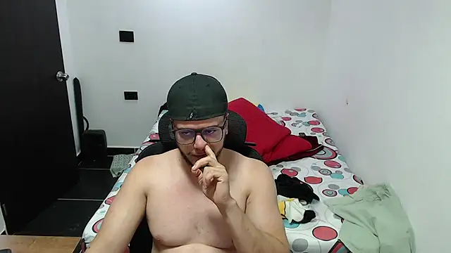 DirtyNotLimits_ webcam