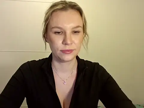 SadieBrilliance webcam