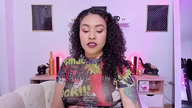 Zoe_Gruber webcam