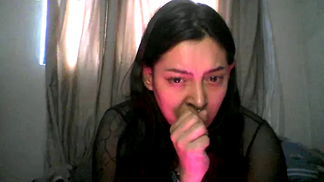 CORALINE_GREYM webcam