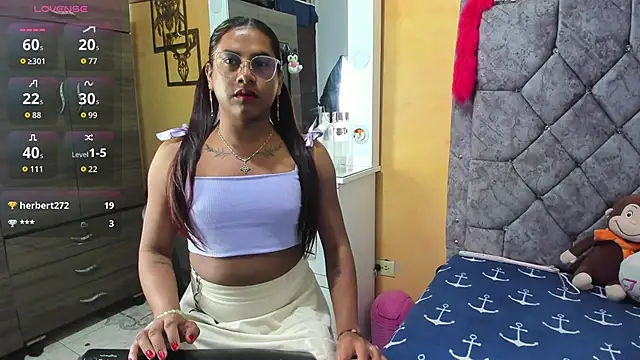 Khloee_f_w webcam