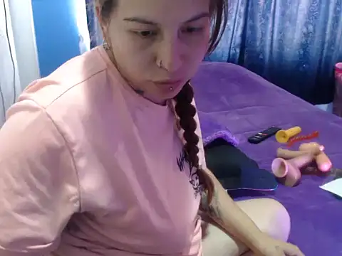 layanafuckass webcam