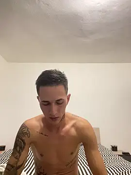 adonis0892 webcam
