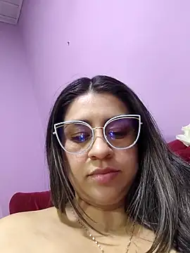 melinda_bob (F young) - naked in the boutique 🍒💖