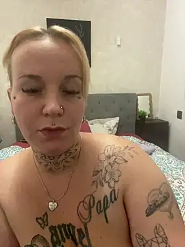 Kathy-Deluxe