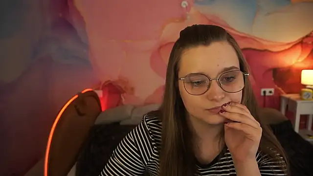 MagicPeachh_ webcam