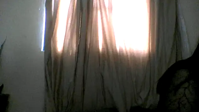 CORALINE_GREYM webcam