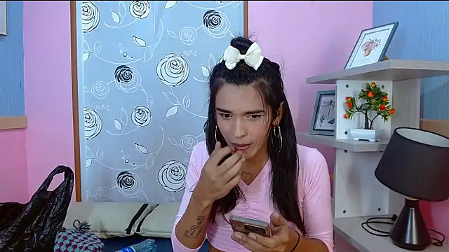 Mara_Summerr webcam