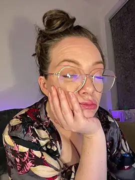 FemDom_RubyKnightXXO webcam