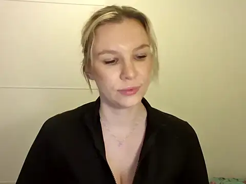 SadieBrilliance webcam