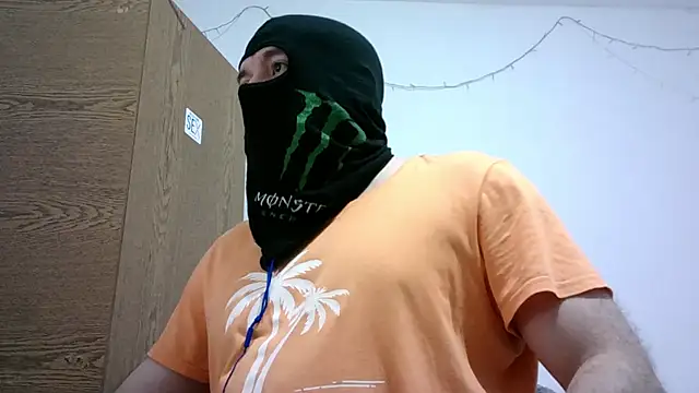 Black_Scorpion91 webcam