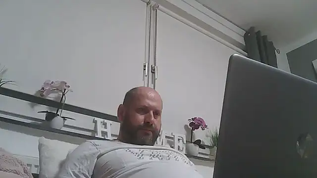 Couplemanxt1986 webcam