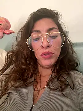 Amani_thewolf webcam