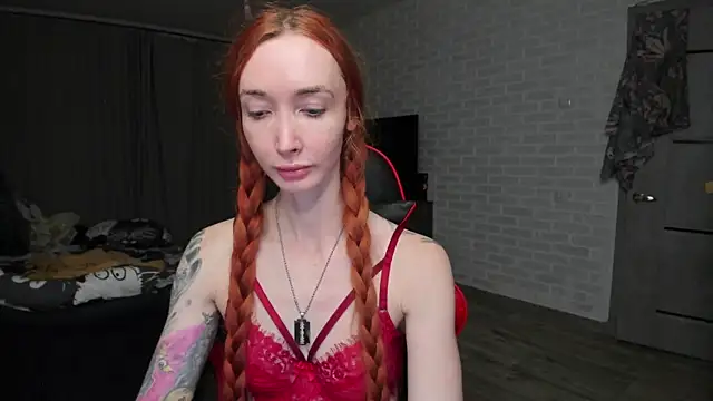 Roxy_Silver webcam