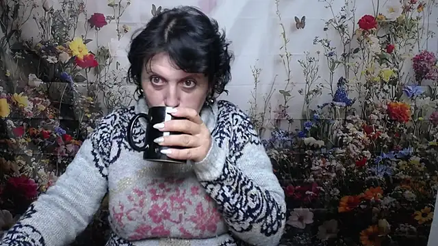 LuciaMii webcam