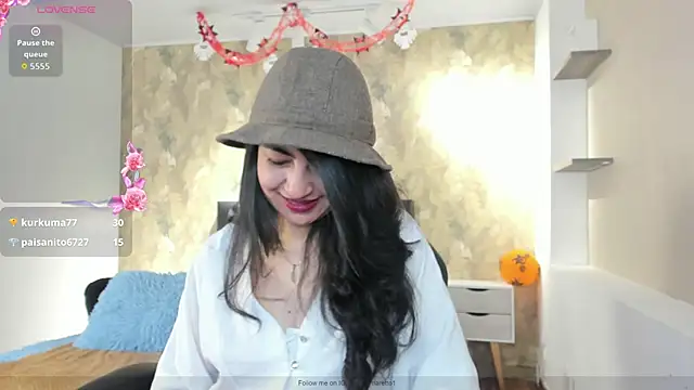 Saya_Amaretto1 webcam