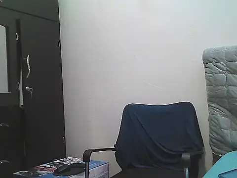 AlphaLatinoBear webcam