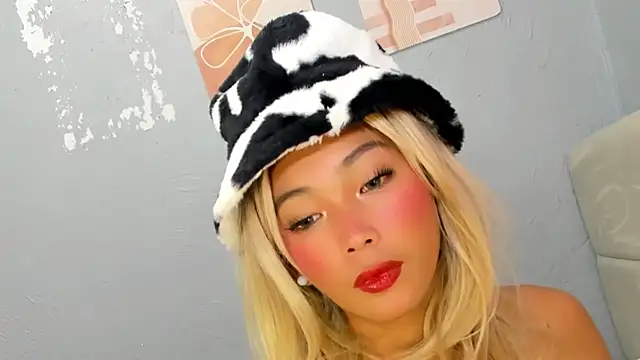 Anne_the_virgin webcam