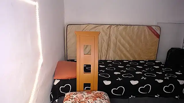yselahot webcam