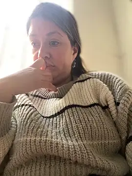 abby-ls (F young) - Show naked x5 min