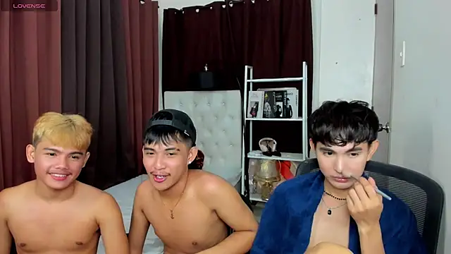 XloverXsiantwink webcam