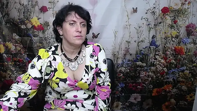 LuciaMii webcam