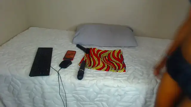 Unique05 webcam