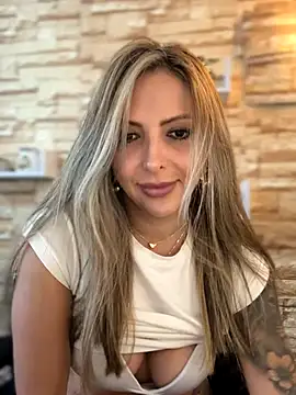 _Abril-Office1 from StripChat is Freechat