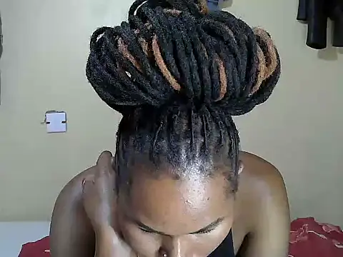 Creamy-Aisha
