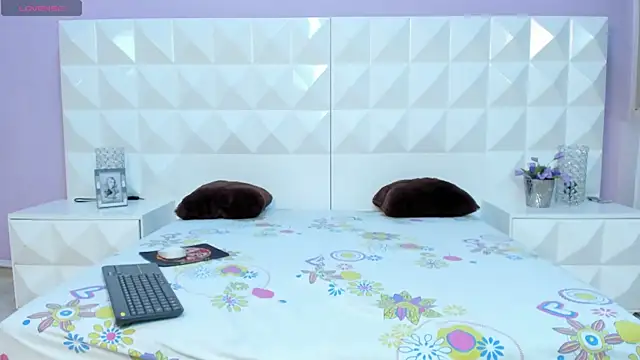 VenusDanielss webcam