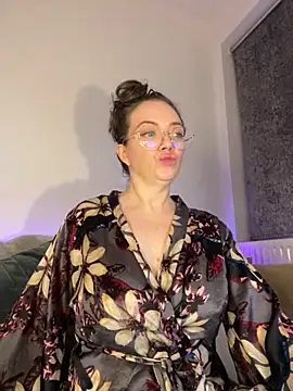 FemDom_RubyKnightXXO webcam