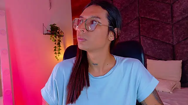 LauraaGomezz__ webcam