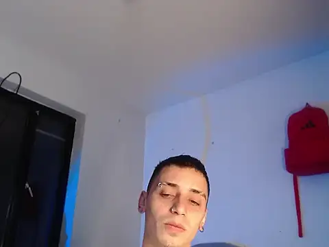 alejo_greyx webcam