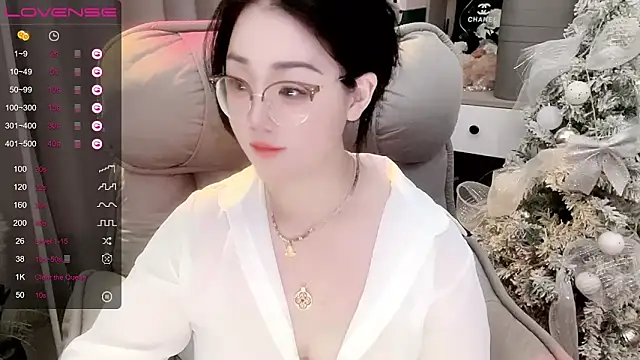 Monica-888 webcam